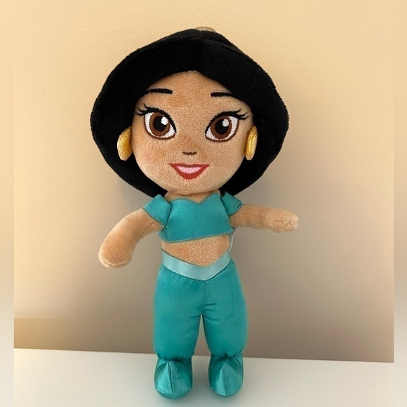 Disney Aladdin Princess Jasmine Plus Doll - Picture 1 of 5